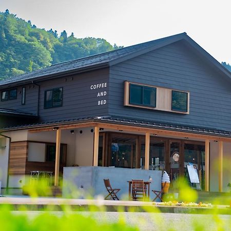Locomotion Coffee And Bed Tateyama  Exterior foto